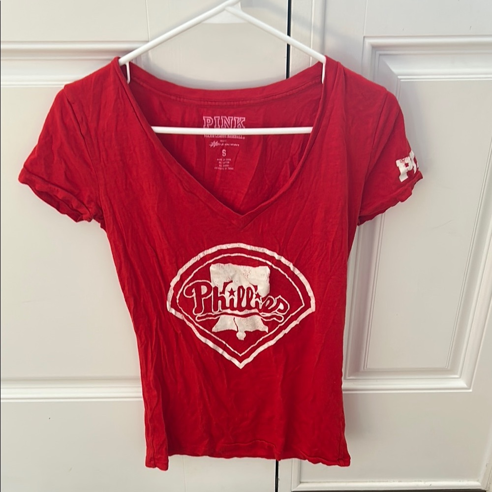 PINK Victoria's Secret Philadelphia Phillies Red Fitted Short Sleeve Tee